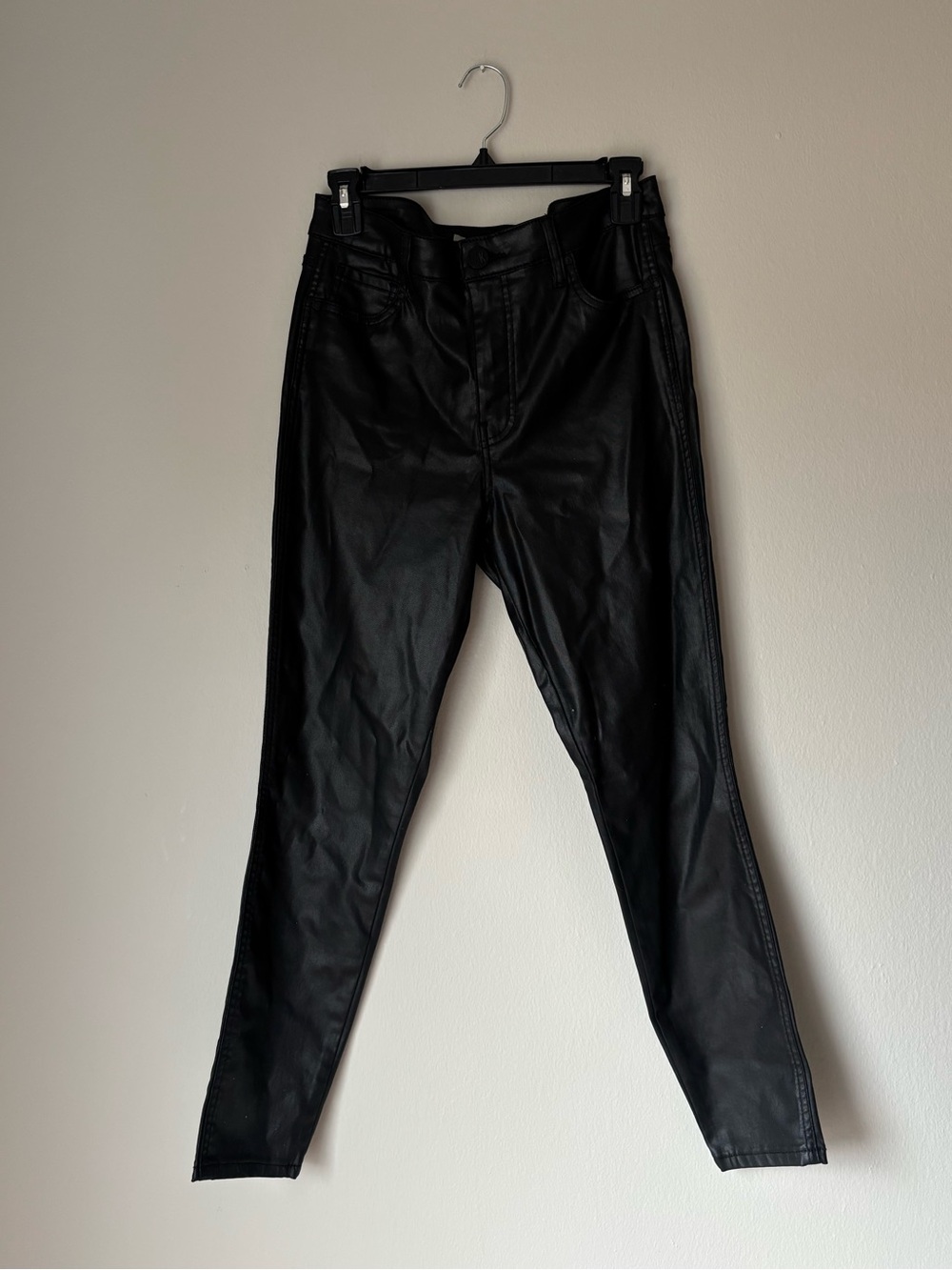 Kut from the Kloth Faux Leather Black High-Waist Skinny Pants